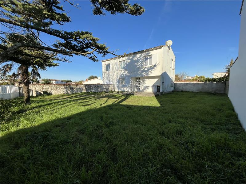 Vente Maison LA FLOTTE - 9 pièces -183 m² - (17630)