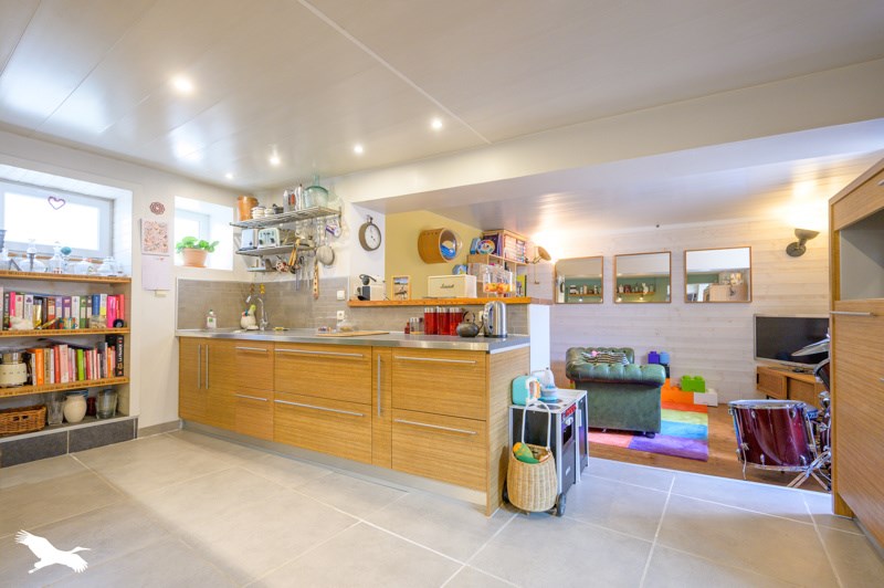 Vente Maison LA FLOTTE - 6 pièces -198 m² - (17630)