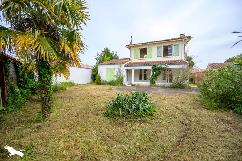 Vente Maison LA FLOTTE - 5 pièces -120 m² - (17630)
