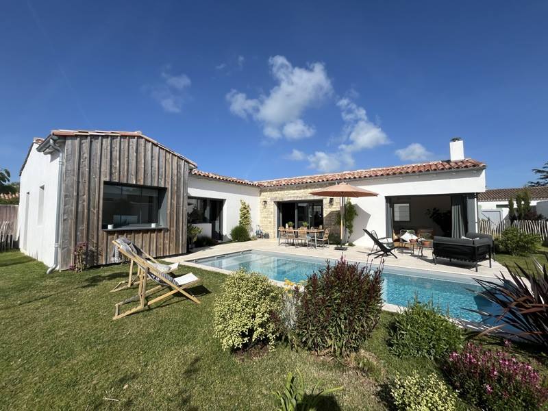 Vente Maison LA FLOTTE - 6 pièces -142 m² - (17630)