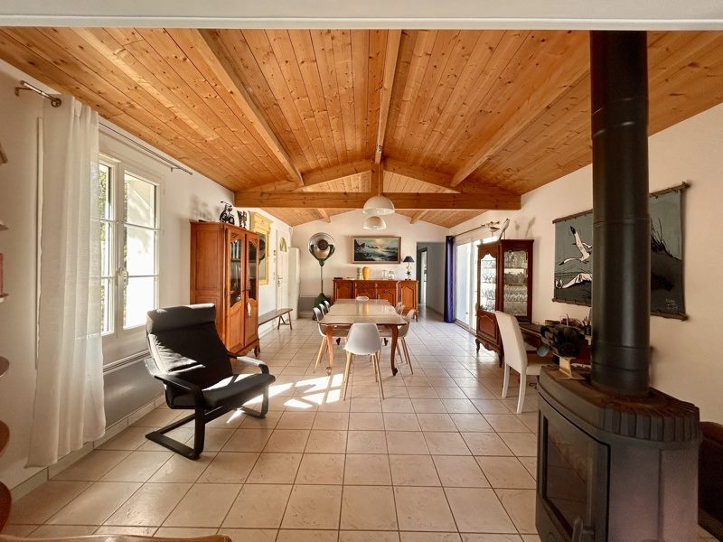 Vente Maison LA FLOTTE - 6 pièces -113 m² - (17630)