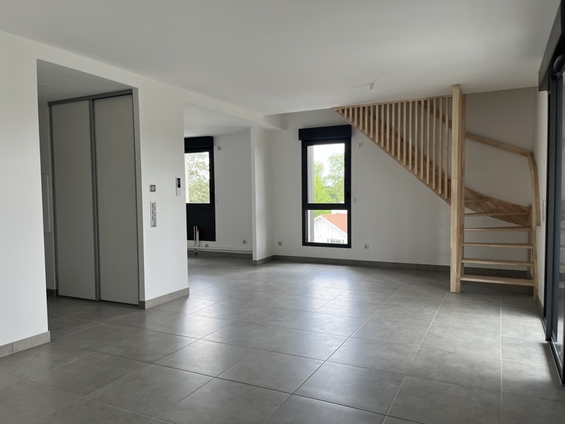 Vente Appartement BIZANOS - 3 pièces -93,2 m² - (64320)