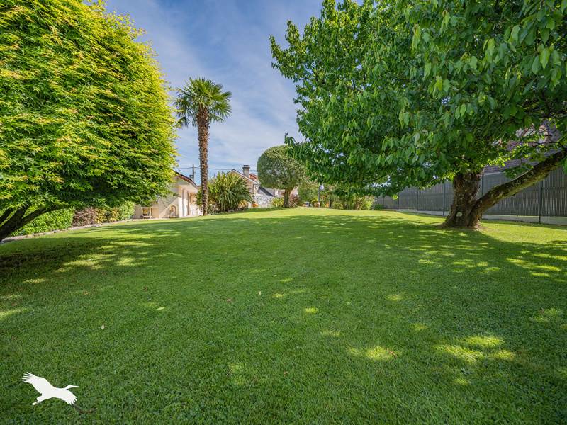 Vente Maison LONS - 5 pièces -180 m² - (64140)