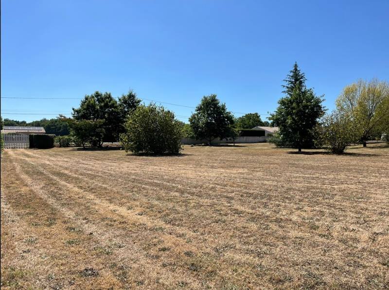 Vente Terrain NEUVIC - -1500 m² - (24190)