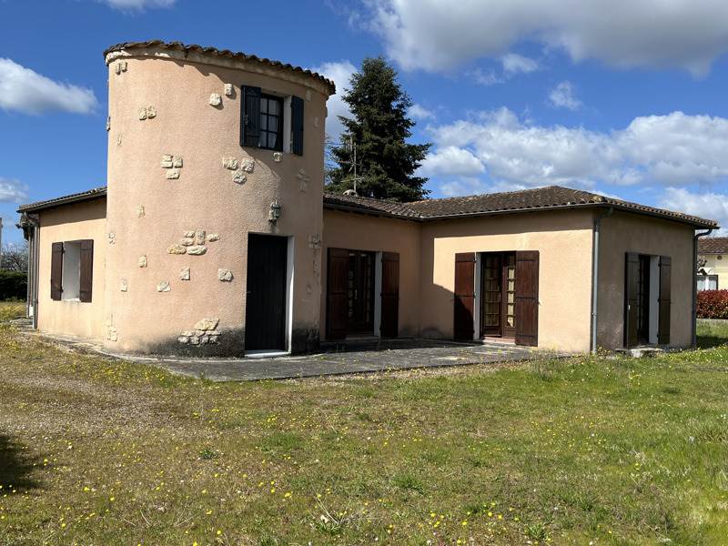 Maison 5 pièces 130 m² · à Saint-Front-de-Pradoux · 130 m² · 139 900 €
