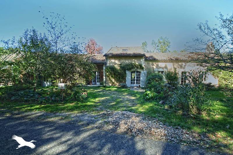 Vente Maison ST ETIENNE DE PUYCORBIER - 5 pièces -280 m² - (24400)