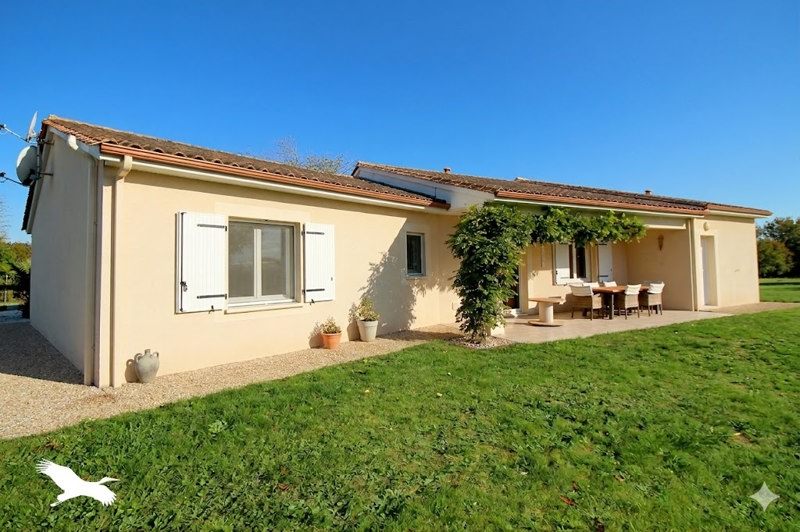 Vente Maison NEUVIC - 4 pièces -130 m² - (24190)
