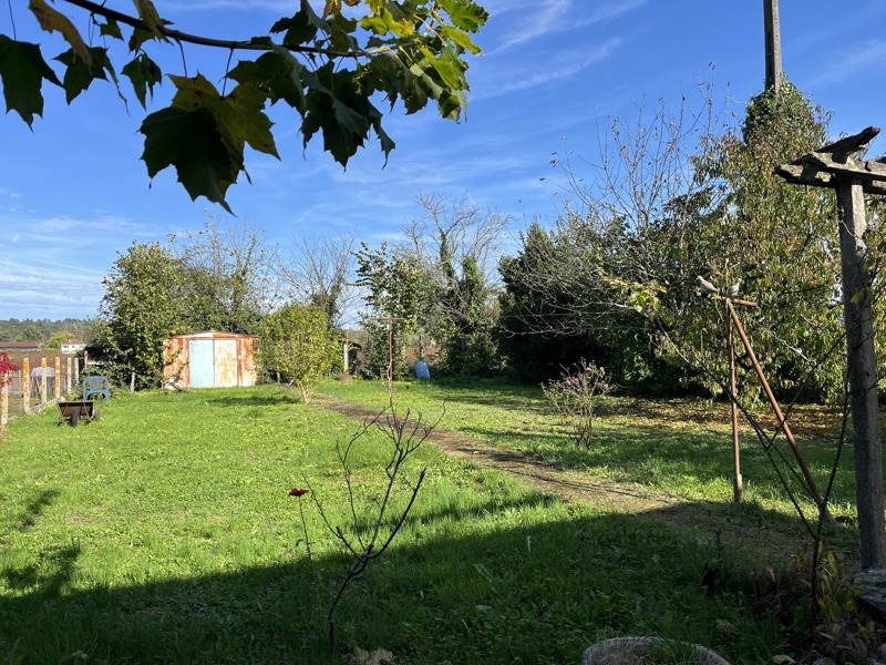 Vente Maison NEUVIC - 3 pièces -102 m² - (24190)