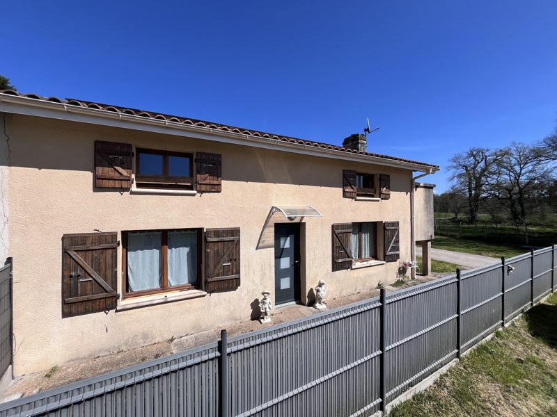 Vente Maison ST ETIENNE DE PUYCORBIER - 4 pièces -115 m² - (24400)