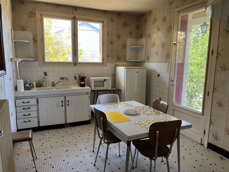 Vente Maison NEUVIC - 6 pièces -136 m² - (24190)