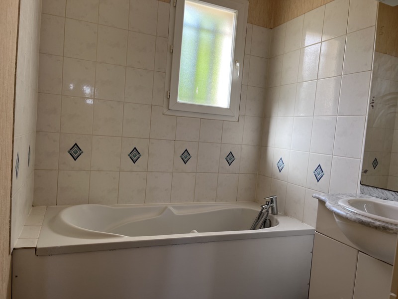 Vente Maison NEUVIC - 3 pièces -65 m² - (24190)