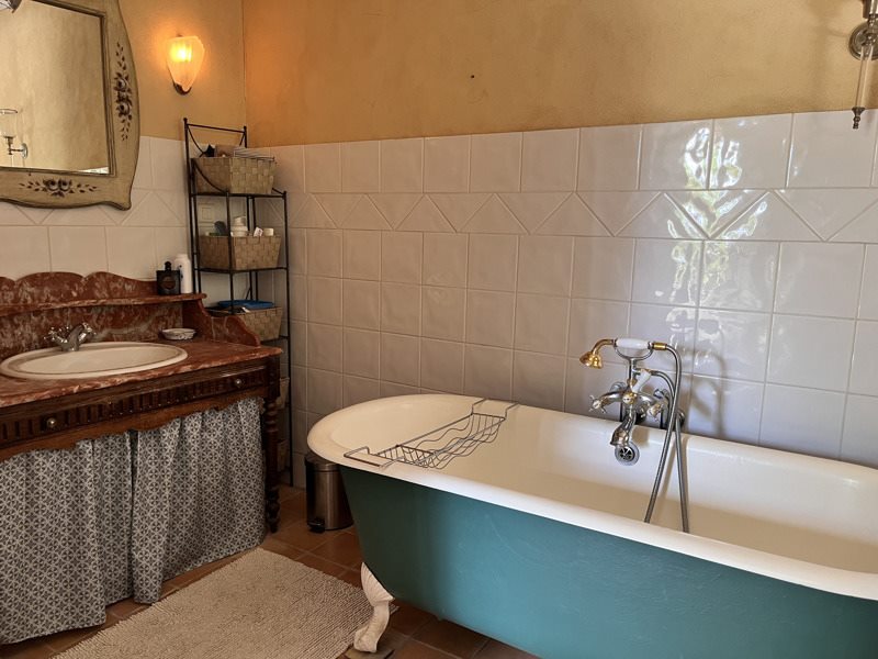 Vente Maison ISSAC - 7 pièces -200 m² - (24400)