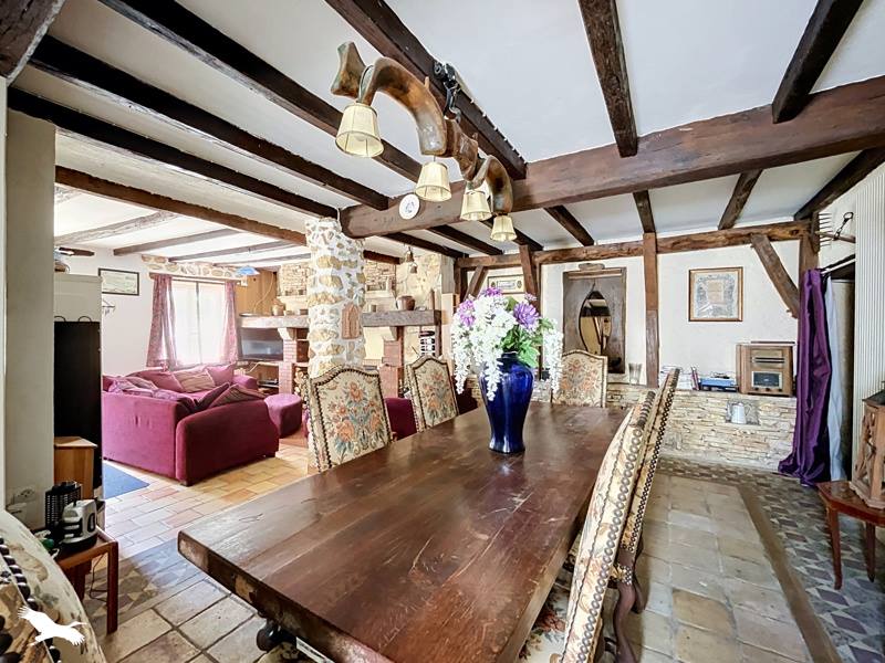 Vente Maison Douzillac - 5 pièces -168 m² - (24190)
