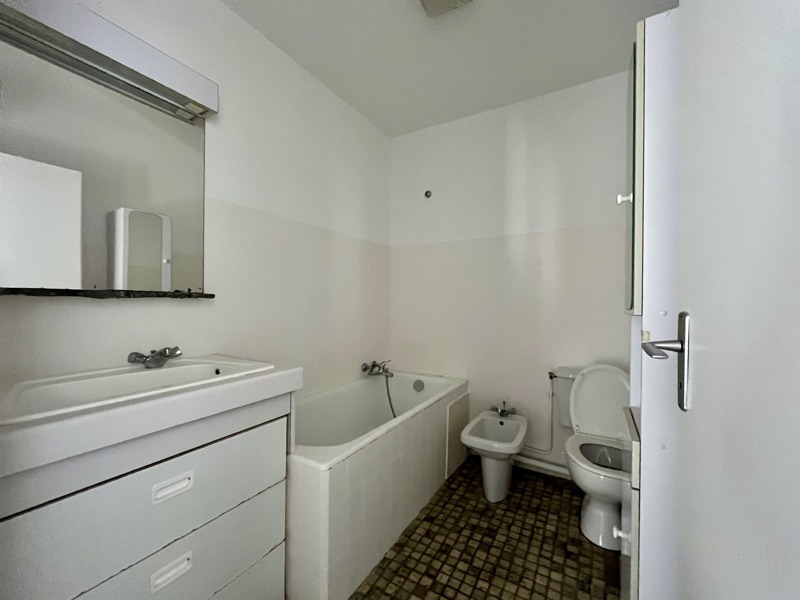 Vente Appartement BAYONNE - 2 pièces -44 m² - (64100)