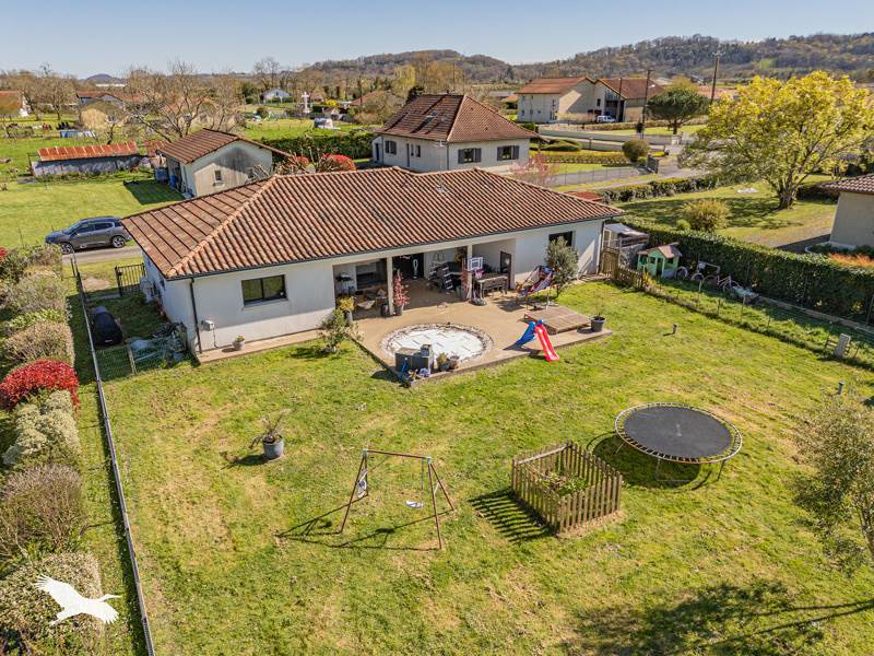 Vente Maison LAHONTAN - 4 pièces -110 m² - (64270)