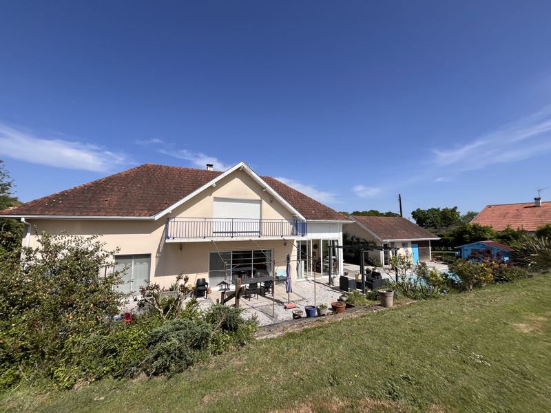 Vente Maison SALIES DE BEARN - 6 pièces -163 m² - (64270)