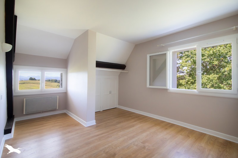 Vente Maison BURGARONNE - 6 pièces -136 m² - (64390)