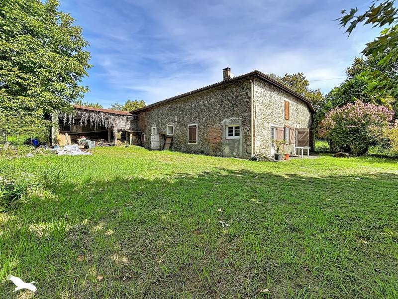 Vente Maison Saint-Pé-de-Léren - 5 pièces -150 m² - (64270)