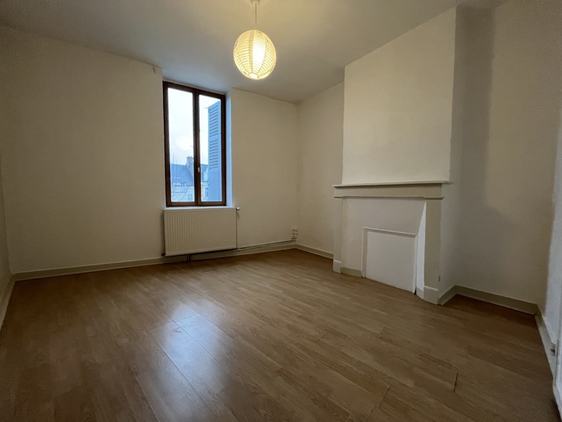 Vente Immeuble DEOLS - -  140 m² - (36130)