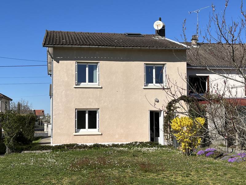 Vente Maison DOMERAT - 6 pièces -125 m² - (03410)