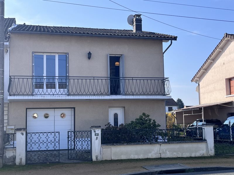 Vente Maison DOMERAT - 6 pièces -125 m² - (03410)