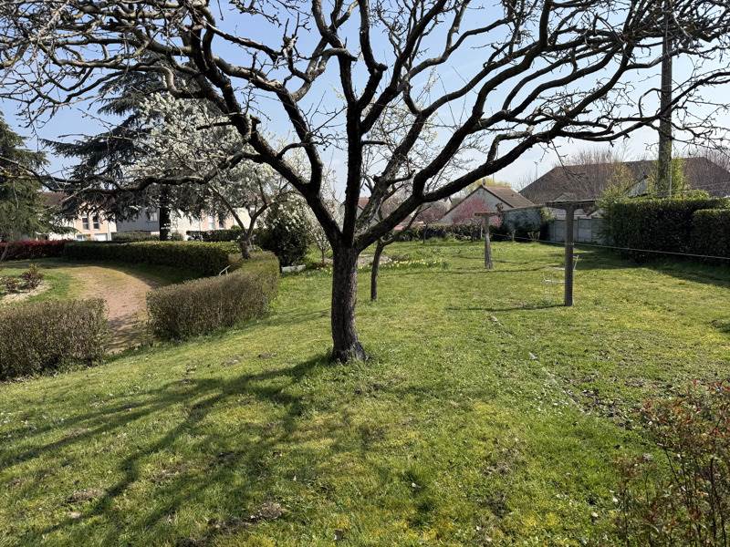 Vente Maison DOMERAT - 6 pièces -206 m² - (03410)