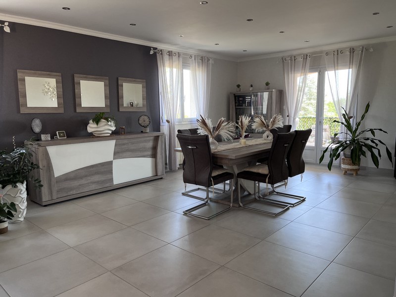Vente Maison DOMERAT - 6 pièces -150 m² - (03410)