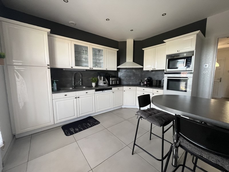Vente Maison DOMERAT - 6 pièces -150 m² - (03410)