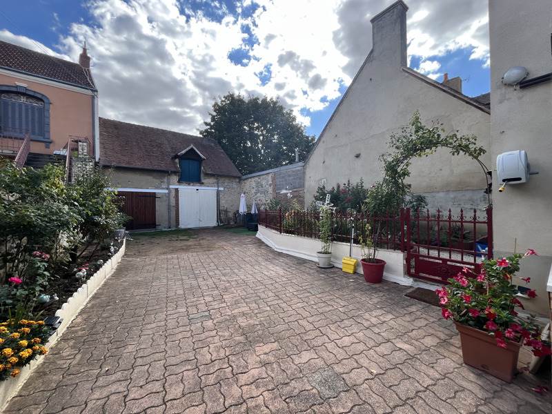 Vente Maison Huriel - 5 pièces -111 m² - (03380)