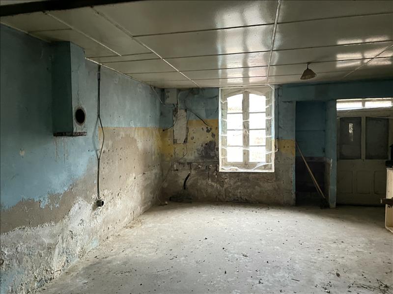 Vente Maison DOMERAT - 1 pièce -49 m² - (03410)