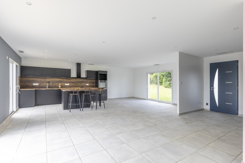 Vente Maison PREMILHAT - 5 pièces -108 m² - (03410)