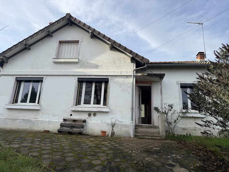 Vente Maison DOMERAT - 2 pièces -75 m² - (03410)