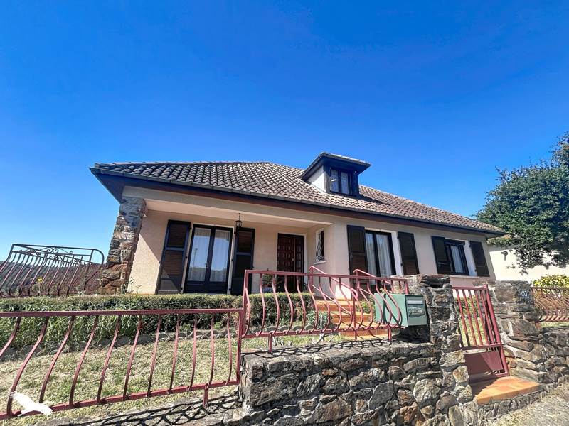 Vente Maison Decazeville - 5 pièces -135 m² - (12300)