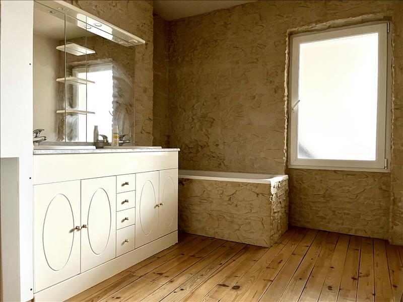 Vente Appartement DECAZEVILLE - 5 pièces -114 m² - (12300)