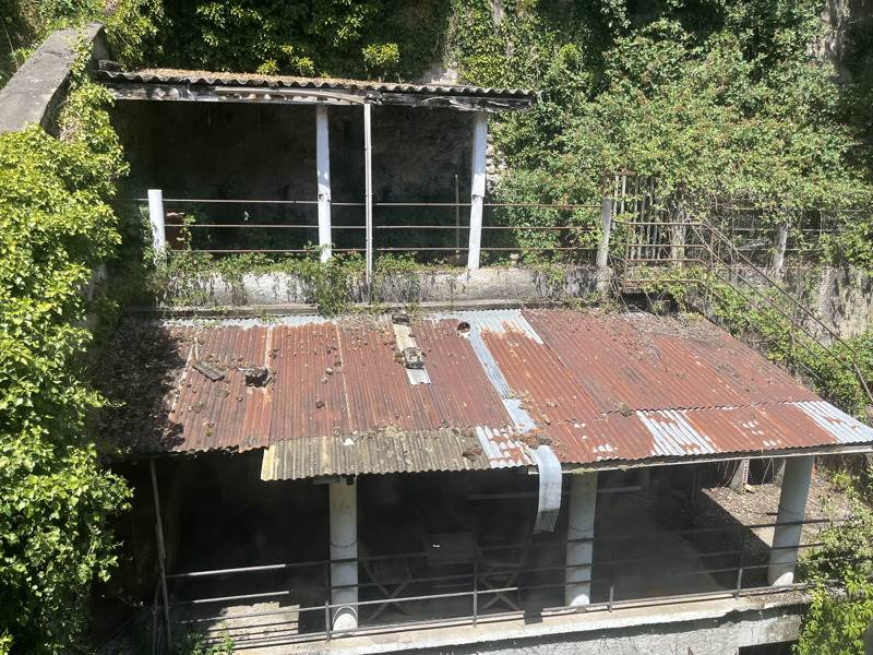 Maison 9 pièces 214 m² · à Aubin · 214 m² · 40 000 €