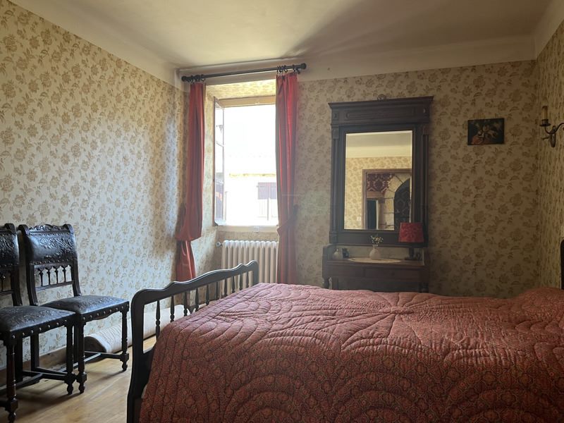 Vente Maison ROUSSENNAC - 7 pièces -166 m² - (12220)