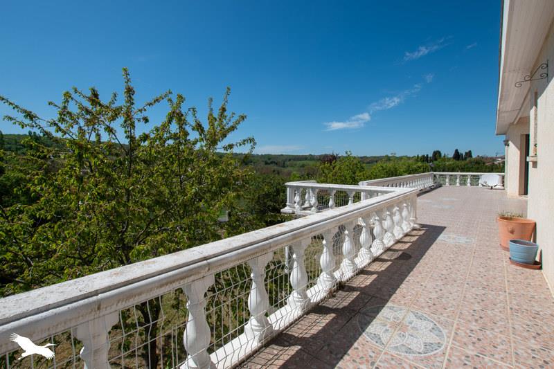 Vente Maison EAUNES - 7 pièces -296 m² - (31600)