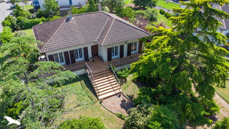 Vente Maison EAUNES - 6 pièces -171 m² - (31600)