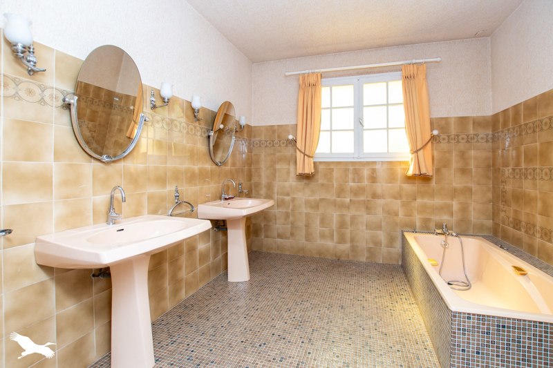 Vente Maison EAUNES - 6 pièces -171 m² - (31600)