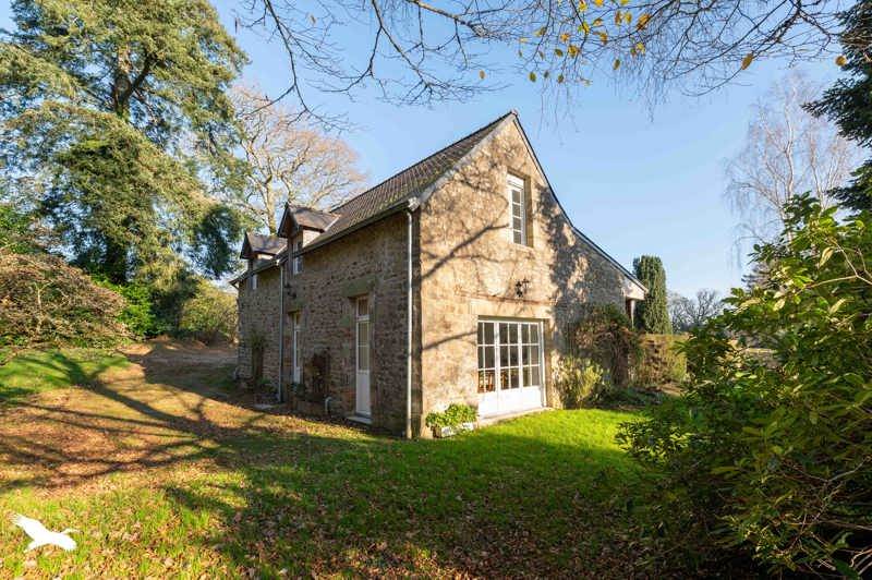 Vente Maison PONT SCORFF - 8 pièces -164 m² - (56620)