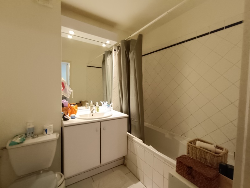 Vente Appartement BORDEAUX - 2 pièces -43 m² - (33000)