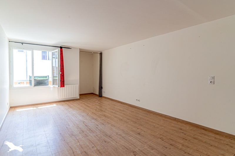 Vente Appartement BORDEAUX - 2 pièces -57 m² - (33000)
