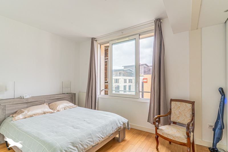 Vente Appartement BORDEAUX - 2 pièces -56 m² - (33000)