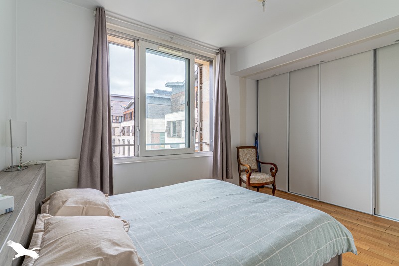 Vente Appartement BORDEAUX - 2 pièces -56 m² - (33000)