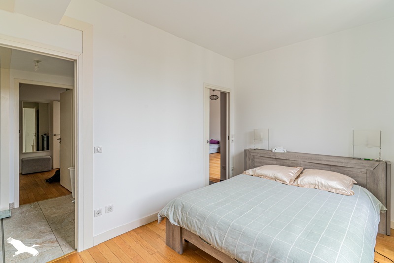 Vente Appartement BORDEAUX - 2 pièces -56 m² - (33000)