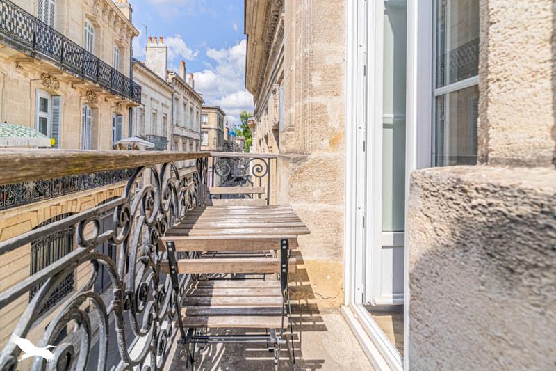 Vente Appartement BORDEAUX - 2 pièces -49 m² - (33000)