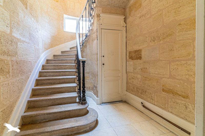 Vente Appartement BORDEAUX - 2 pièces -49 m² - (33000)
