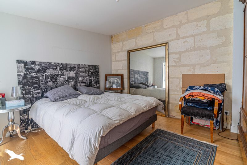 Vente Appartement BORDEAUX - 3 pièces -92 m² - (33000)