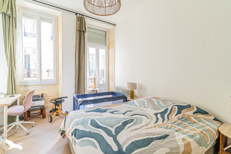 Vente Appartement BORDEAUX - 3 pièces -71 m² - (33000)