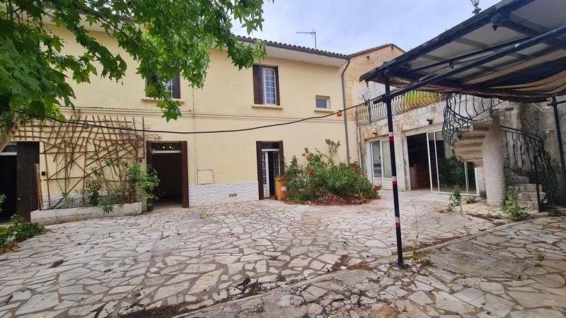 Vente Maison ARVEYRES - 4 pièces -120 m² - (33500)